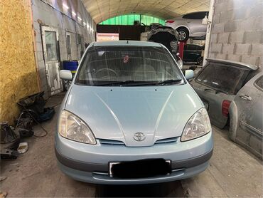 Toyota: Toyota Prius: 2000 г., 1.5 л, Вариатор, Гибрид, Седан