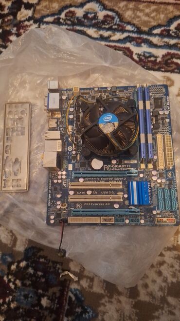 Sərt disklər (HDD): Ana Platası Gigabyte H55