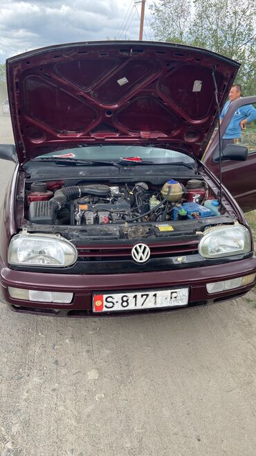 куплю машину: Volkswagen : 1993 г., 1.8 л, Механика, Бензин