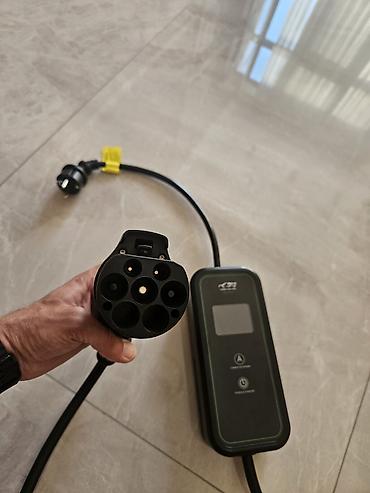 ev charger: Daşına bilən EV şarj cihazı – Cars For AZE Xüsusiyyətlər: - Tip 2 — 2