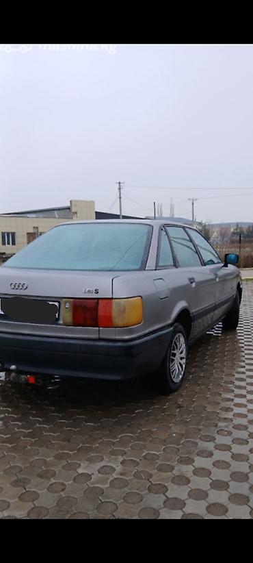 Audi: Audi 80: 1988 г., 1.8 л, Механика, Бензин, Седан — 3
