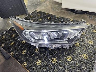 led h4: Передняя левая фара Toyota 2018 г., Б/у, Оригинал — 1