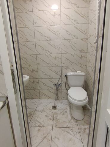 Köhnə tikili: Bakı, 2 otaqlı, Köhnə tikili, m. Sahil, 30 kv. m — 15