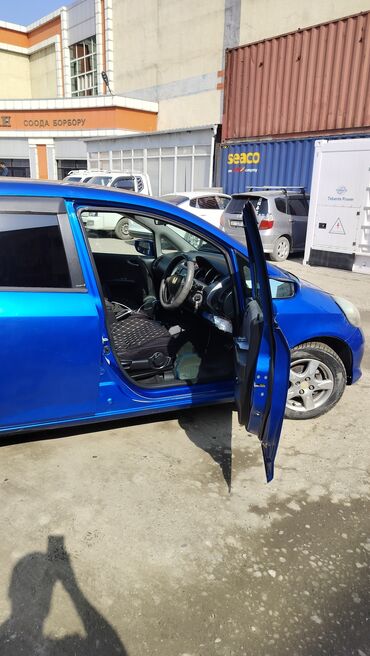 honda fit 2002: Honda Fit: 1.5 л, Вариатор, Бензин, Хэтчбэк