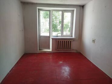 снять квартиру на долгий срок в бишкеке ок: 1 бөлмө, 18 кв. м, 2 кабат, Эски ремонт