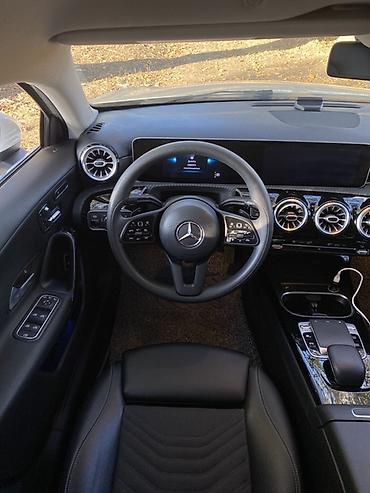 двигатель 405: Mercedes-Benz A-Class: 2019 г., 2 л, Автомат, Бензин, Седан — 5