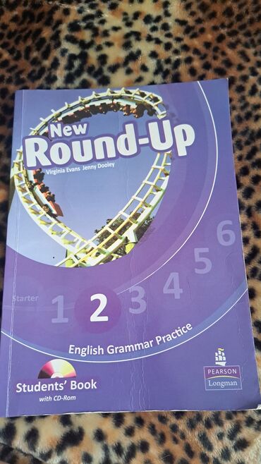 Bu kitab ingilis dilini öyrənənlər üçün nəzərdə tutulmuş "New Round-Up