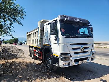 Мини-думпер: Самосвал HOWO (Sinotruk) 6x4 - Модель: HOWO, кабина с высокой крышей — 17