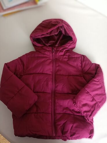детская одежда куртки: Куртка демисезонная от Чилдренс Плейс. на 4 года. вотсап