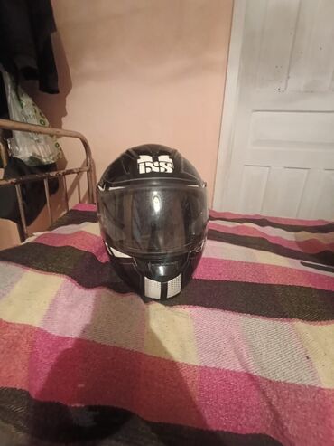 Мотоциклы: Moto dəbilqə – tam üzüyumşaq (full-face) model - Rəng: qara-ağ