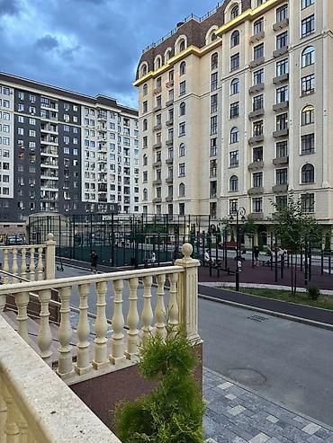 Продажа квартир: 2 комнаты, 65 м² — 14