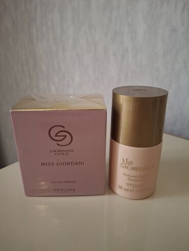 uni c: Kosmetik dəst, Oriflame, 8 məhsul