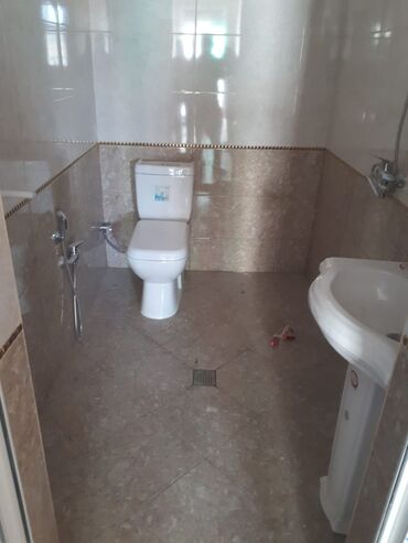 Həyət evləri və villaların satışı: Binəqədi qəs. 3 otaqlı, 100 kv. m, Yeni təmirli — 6