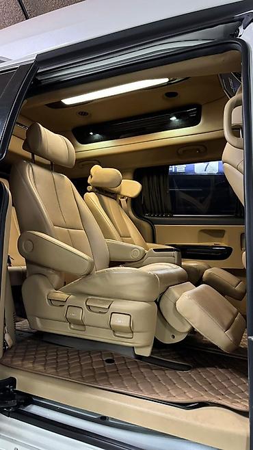 Kia: Kia Carnival: 2019 г., Минивэн — 19