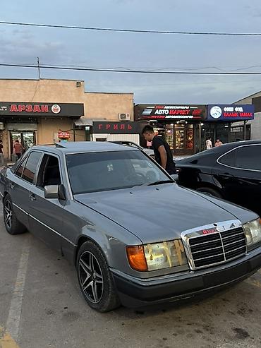 smart open: Mercedes-Benz W124: 1990 г., 2.3 л, Механика, Бензин, Седан — 1