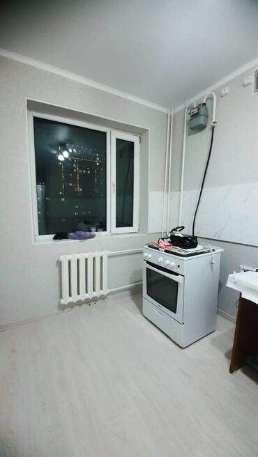квартира боконбаева: 3 комнаты, 67 м², Индивидуалка, 4 этаж, Косметический ремонт