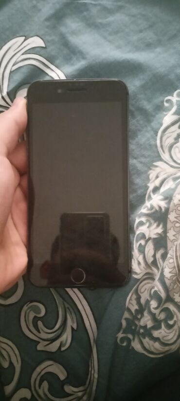Opel: IPhone 8 Plus, Qara