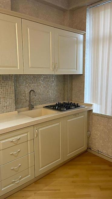 İcarəyə verilir 3 otaqlı yeni tikili 74 m², Gənclik m. Kateqoriya — 8