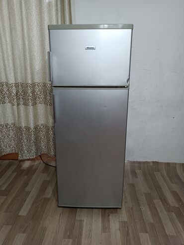 стол холодильный: Холодильник Hisense, Б/у, Двухкамерный, De frost (капельный)