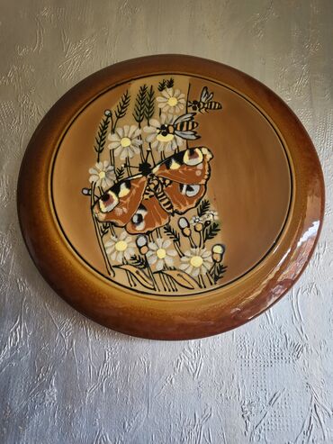 Ostalo posuđe: Tanjir nov za zid,rucni rad,rucno oslikan,pa glaziran. 70,80te — 2