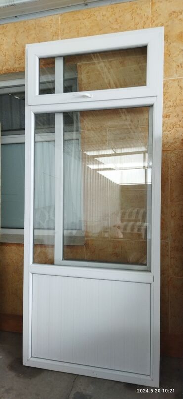 окна форточки: Пластиковое окно, цвет - Белый, Б/у, Самовывоз