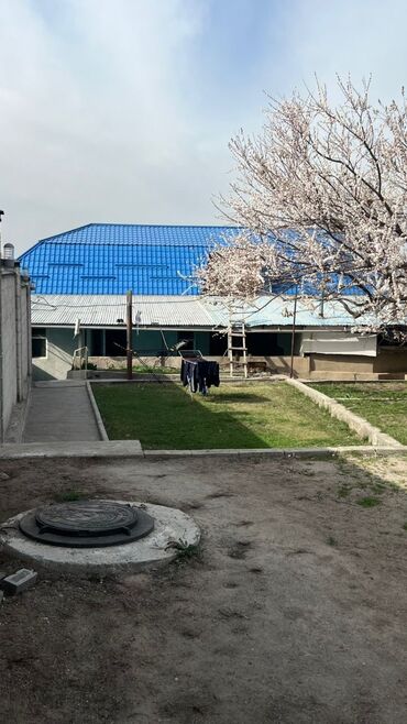 продаю дом село ак жол: Дом, 102 м², 4 комнаты, Агентство недвижимости, Евроремонт