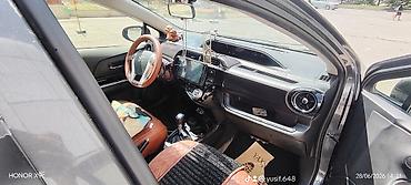 Toyota: Toyota Aqua: 1.5 l | 2015 il Hetçbek — 5