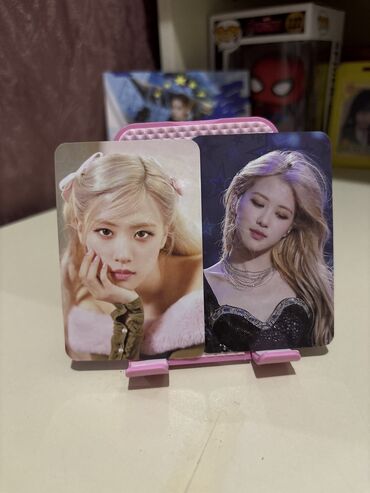 gerbli qəpik satışı: Rosè photocard, ulduz yansımali, biri 80 qepik
