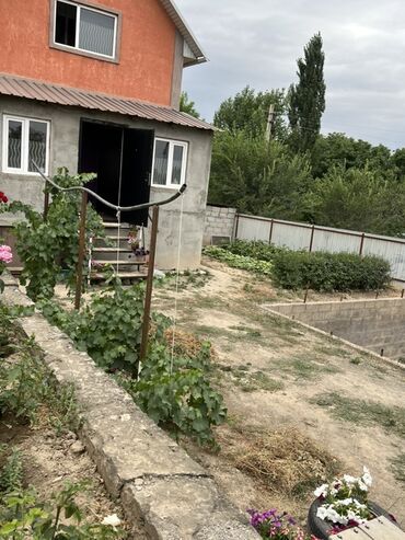 продаю дом бишкек ак орго: 40,000$ срочно✍🏻Представляем дом с уютным интерьером, включающим