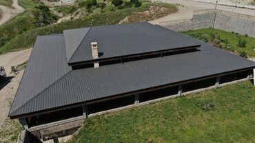 Profnastil: Dördkünc formalı dam üçün yüksək keyfiyyətli qara rəngli metal kirəmit — 2