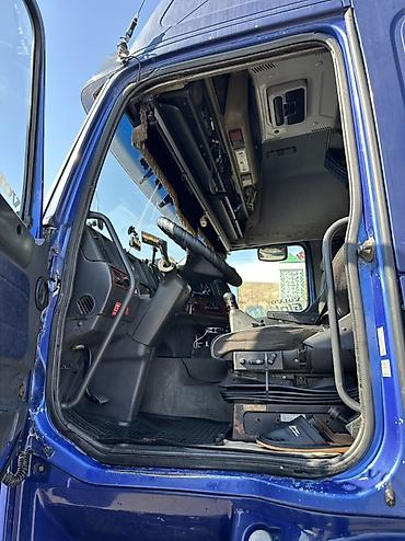 присеп тир: Тягач, Volvo, Без прицепа — 2
