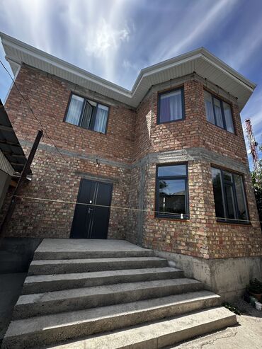 Продажа домов: Дом, 220 м², 5 комнат, Собственник — 2