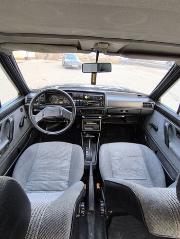 Volkswagen Golf: 1986 г., 1.8 л, Автомат, Бензин, Хэтчбэк