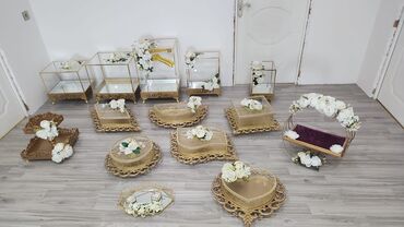бутыль 20 литров: 4 dəst xonça satılır.Nişan,toy,xına,uşaq xəstəxana çıxışı,doğum günü