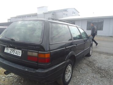 пасат в5: Volkswagen Passat: 1990 г., 1.8 л, Механика, Бензин, Универсал