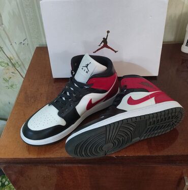 pusy гель для бровей купить бишкек: Мужские кроссовки, 40.5, Air Jordan, Новый, цвет - Красный, Самовывоз