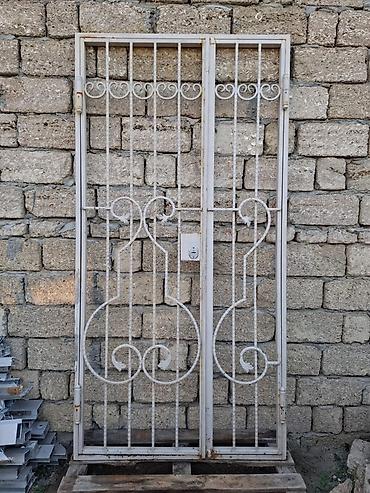 pencere ucun reshotka: Dəmir barmaqlıq qapılar və pəncərə üçün barmaqlıq dəsti - Material — 4