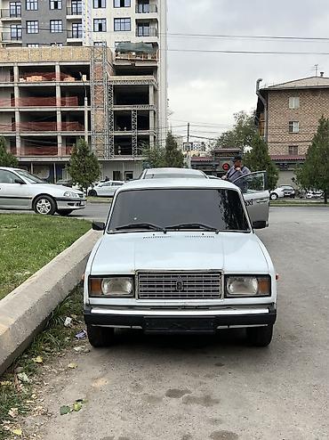 гур 211: ВАЗ (ЛАДА) 2107: 2010 г., 1.6 л, Кол менен иштөөчү, Бензин, Седан — 4