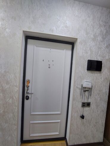 Duş kabinaları, arakəsmələr: Arakəsmə, Künc üçün — 12