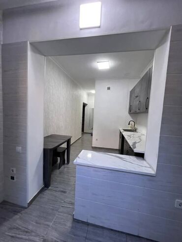 2 комнатные квартиры в бишкеке продажа: 2 комнаты, 54 м², 106 серия, 1 этаж, Дизайнерский ремонт