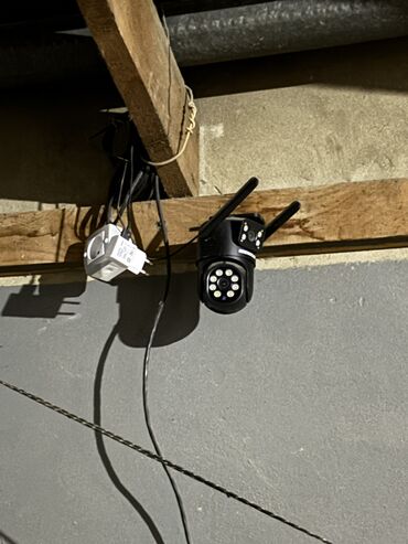 planşetlər işlənmiş: **Təhlükəsizlik Nəzarət kamerası** 📸 360° fırlanan nəzarət kamerası 📱