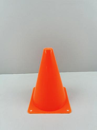 Digər idman və istirahət malları: №: 7178 Məhsulun adı: Məşq üçün konus, narıncı, plastik, 18 sm Brend — 1