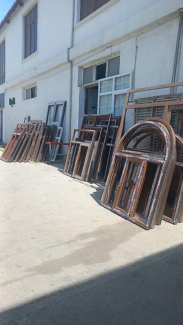 plastik baklar: İşlenmiş Kariçnivi Plastik Pəncərələr 100x100
99 man — 5