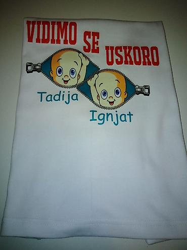 Majice kratkih rukava: Trudničke bele majice sa štampom – udobne i duhovite. Model kratki — 8