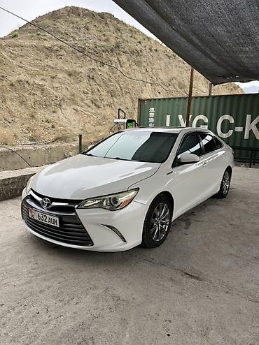 авто ярис: Toyota Camry: 2017 г., 2.5 л, Вариатор, Гибрид, Седан — 1