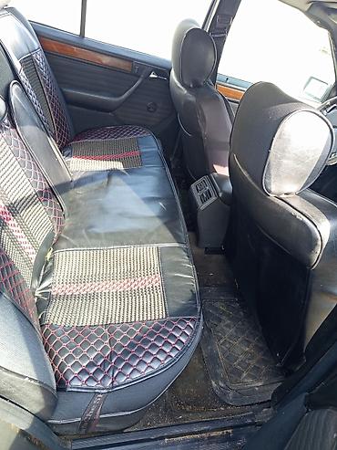 tesla qapi: Mercedes-Benz W124: 2 l | 1988 il Sedan — 5