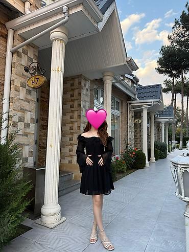 Qara şifon don XS 34 olcu - Stil: “off-shoulder” (çiyin açıq), yuxarı
