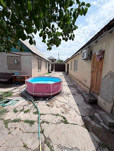 Продажа коттеджей и домов: Продаётся дом в районе Ак-Босого. Параметры: • Общая площадь дома — 13