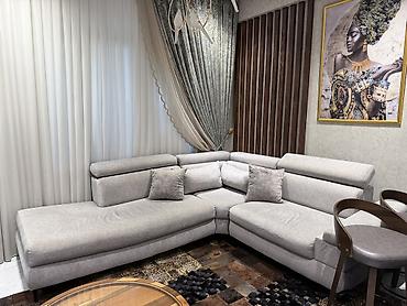 Divanlar: Müasir künc divan – açıq boz rəng, yumşaq toxumalı parça üzlük - — 5