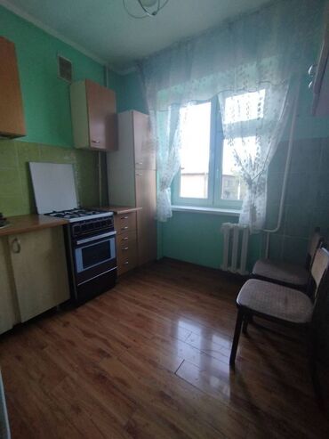 срочно продаю пол дома бишкек: 2 комнаты, 46 м², Индивидуалка, 4 этаж, Косметический ремонт